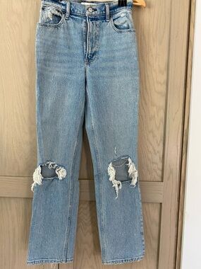Abercrombie & Fitch 90’s Straight Ultra High Rise Size 26/2R